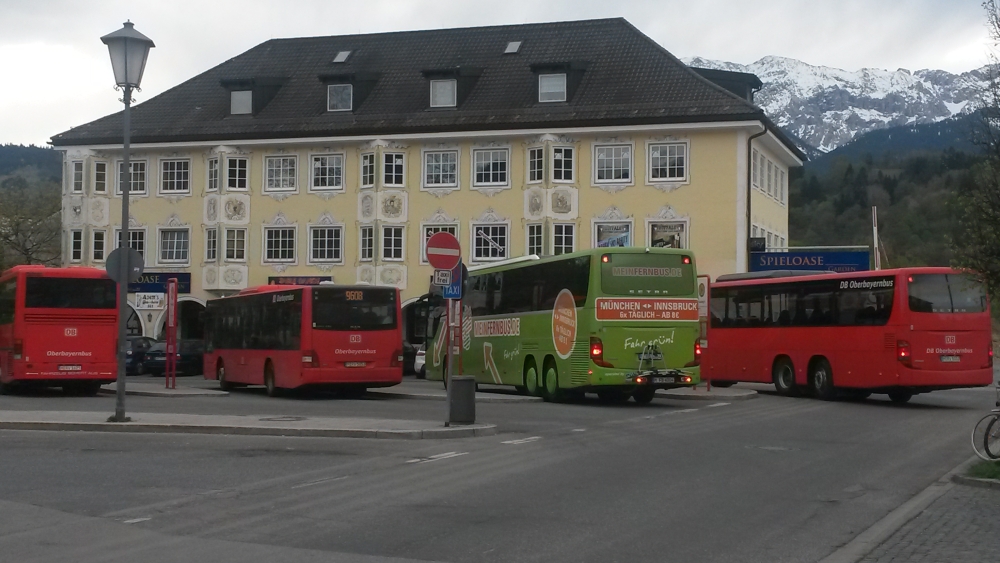 Schüler:innen fahren gratis - mit dem Oberlandler Schülerticket